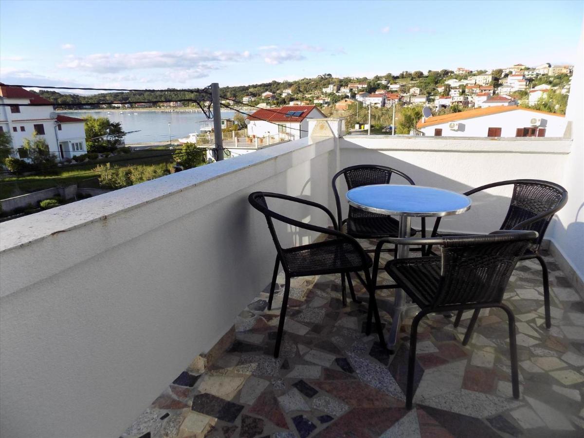 Apartment Lopar 10 Exterior photo